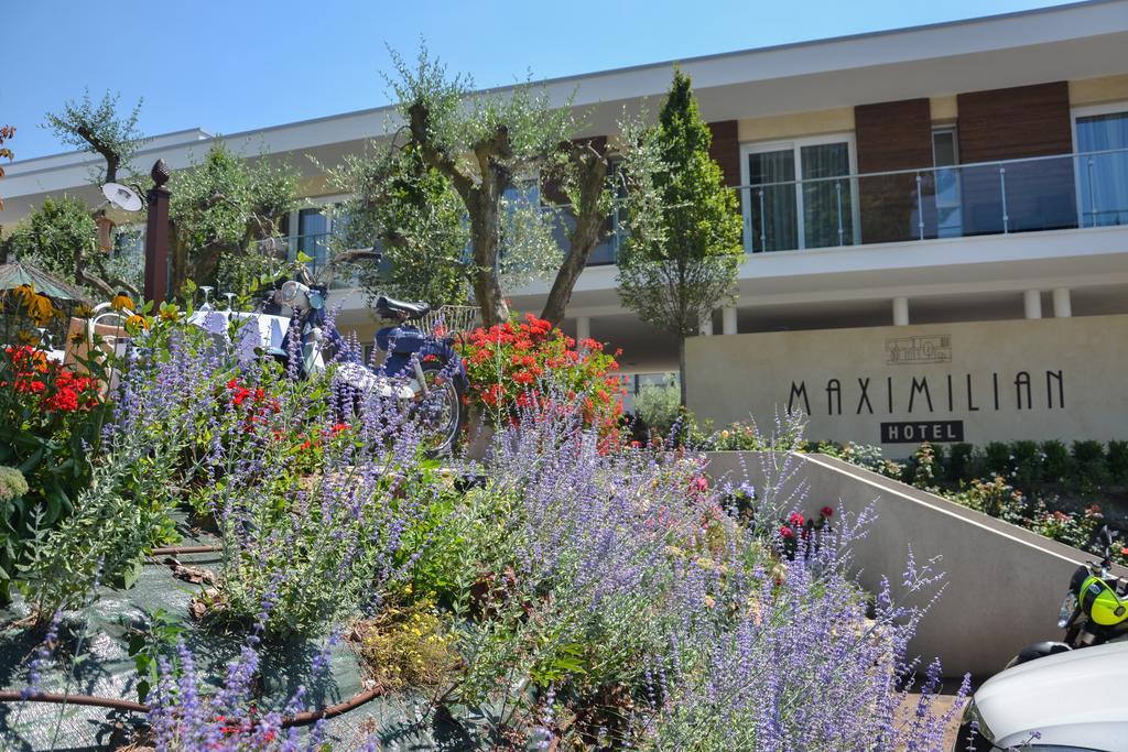 Hotel Maximilian บาร์โดลิโน ภายนอก รูปภาพ