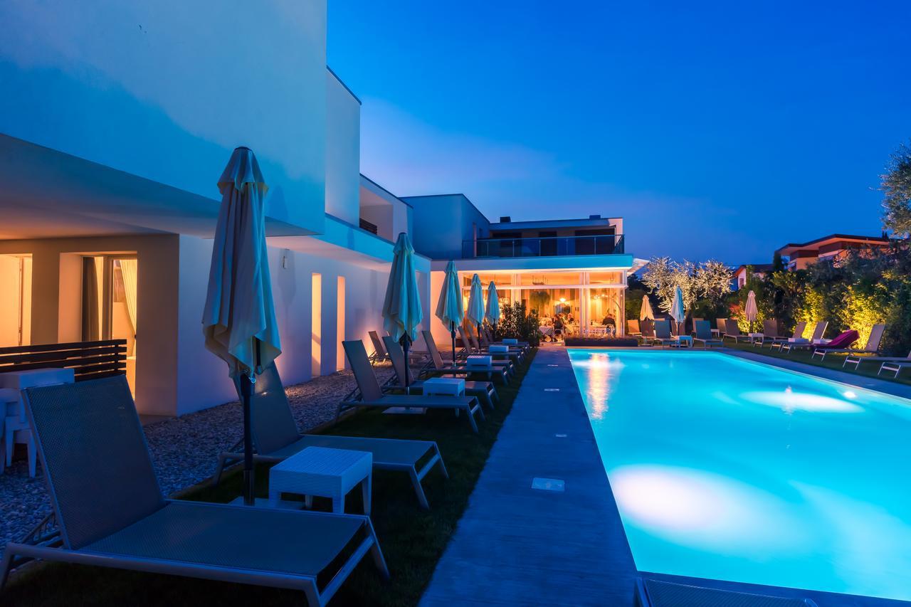 Hotel Maximilian บาร์โดลิโน ภายนอก รูปภาพ